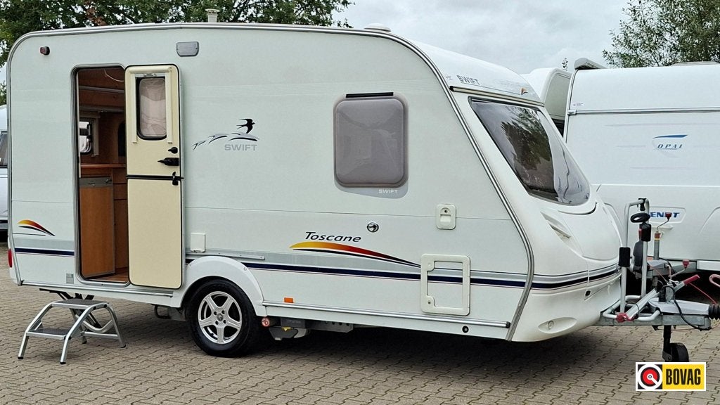 Swift Toscane 410 TF incl. mover en voortent !, Lengtebed, Bedrijf, Treinzit, 750 - 1000 kg