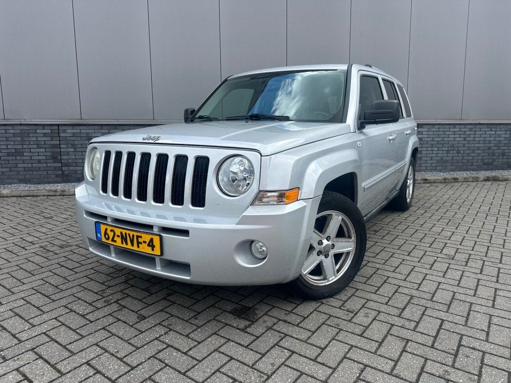 Jeep PATRIOT 2.4 Limited Liberty, Auto's, Jeep, Automaat, Euro 5, 450 kg, Gebruikt