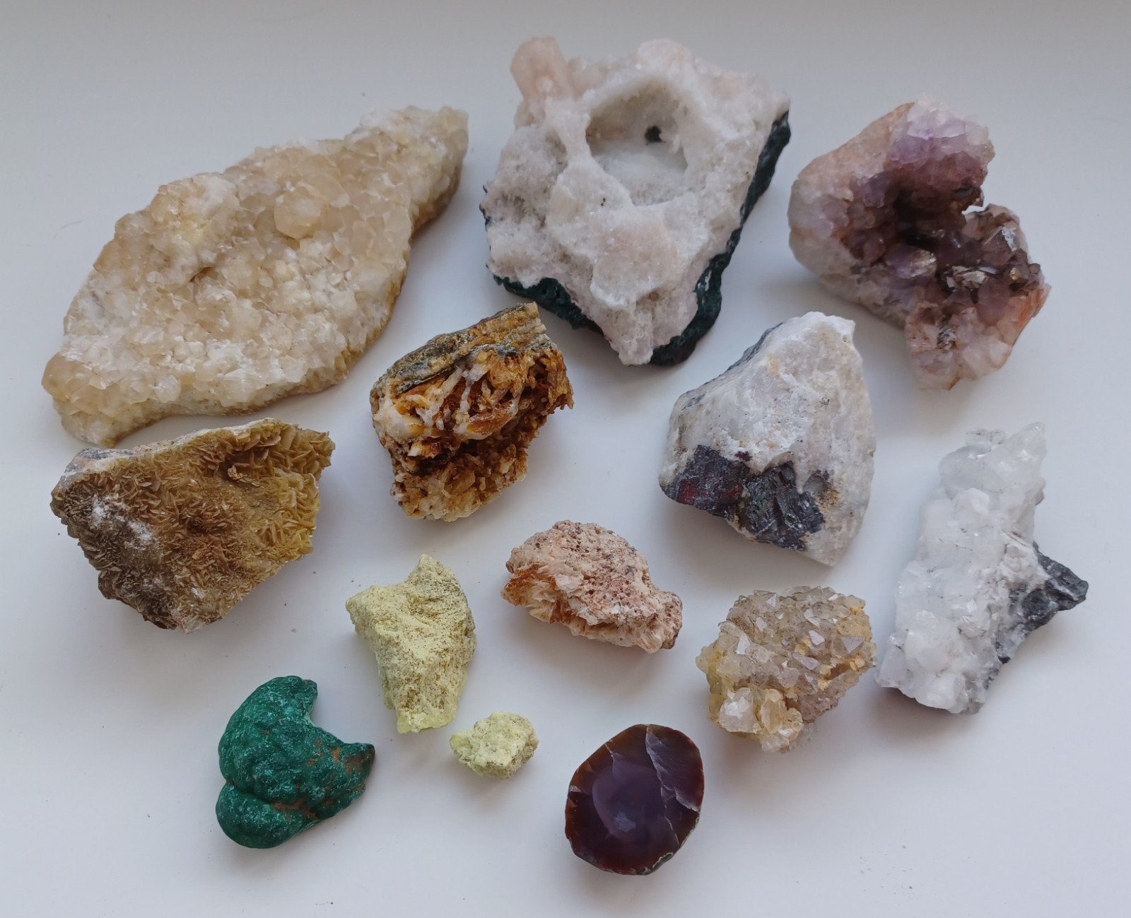 Lot (3) met verschillende mineralen (12 stuks), Ophalen of Verzenden, Mineraal
