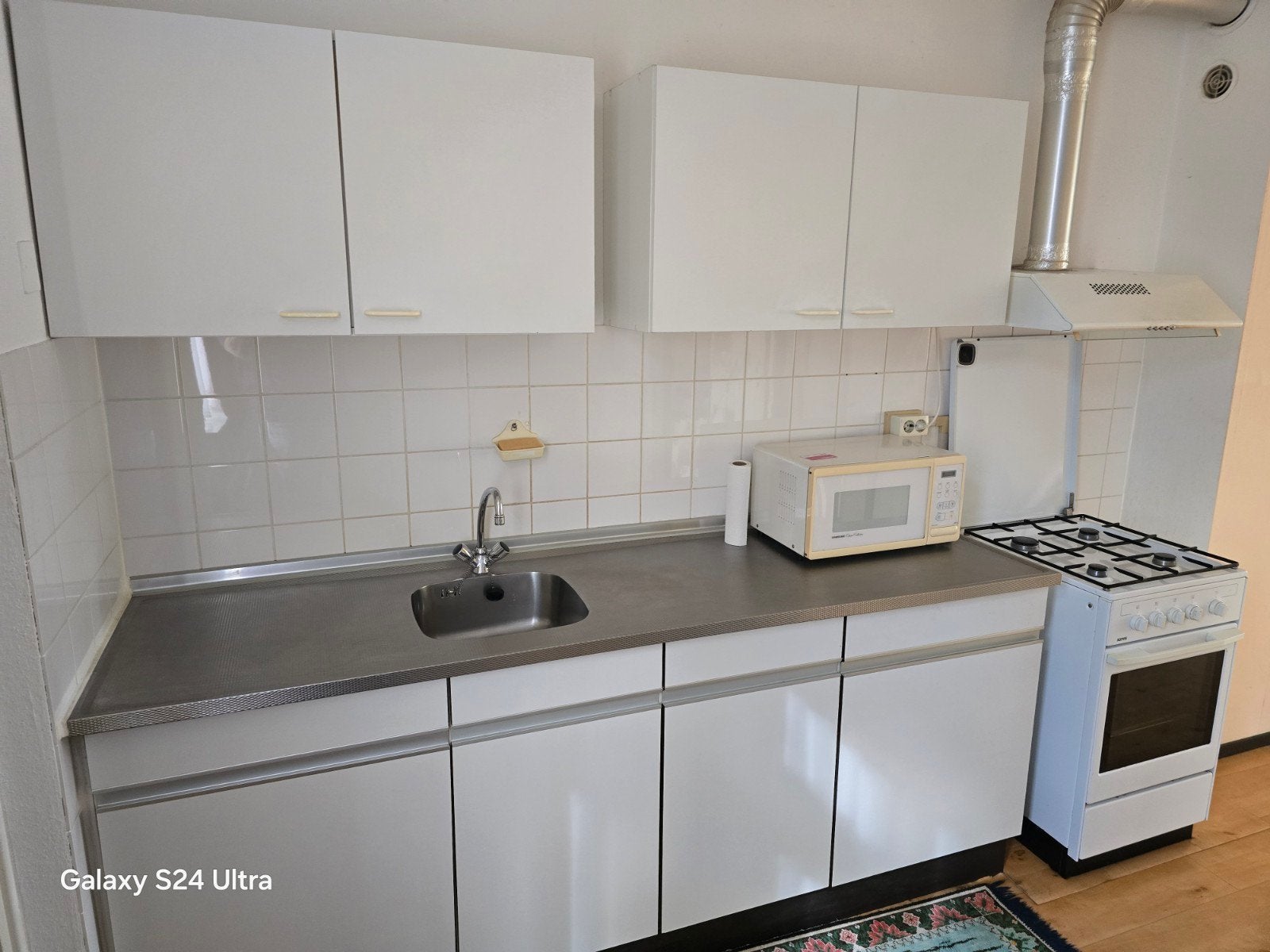 Witte keuken met afzuigkap, kraan en spoelbak (210 cm), Gebruikt, Wit, Enkelwandige keuken, Ophalen of Verzenden