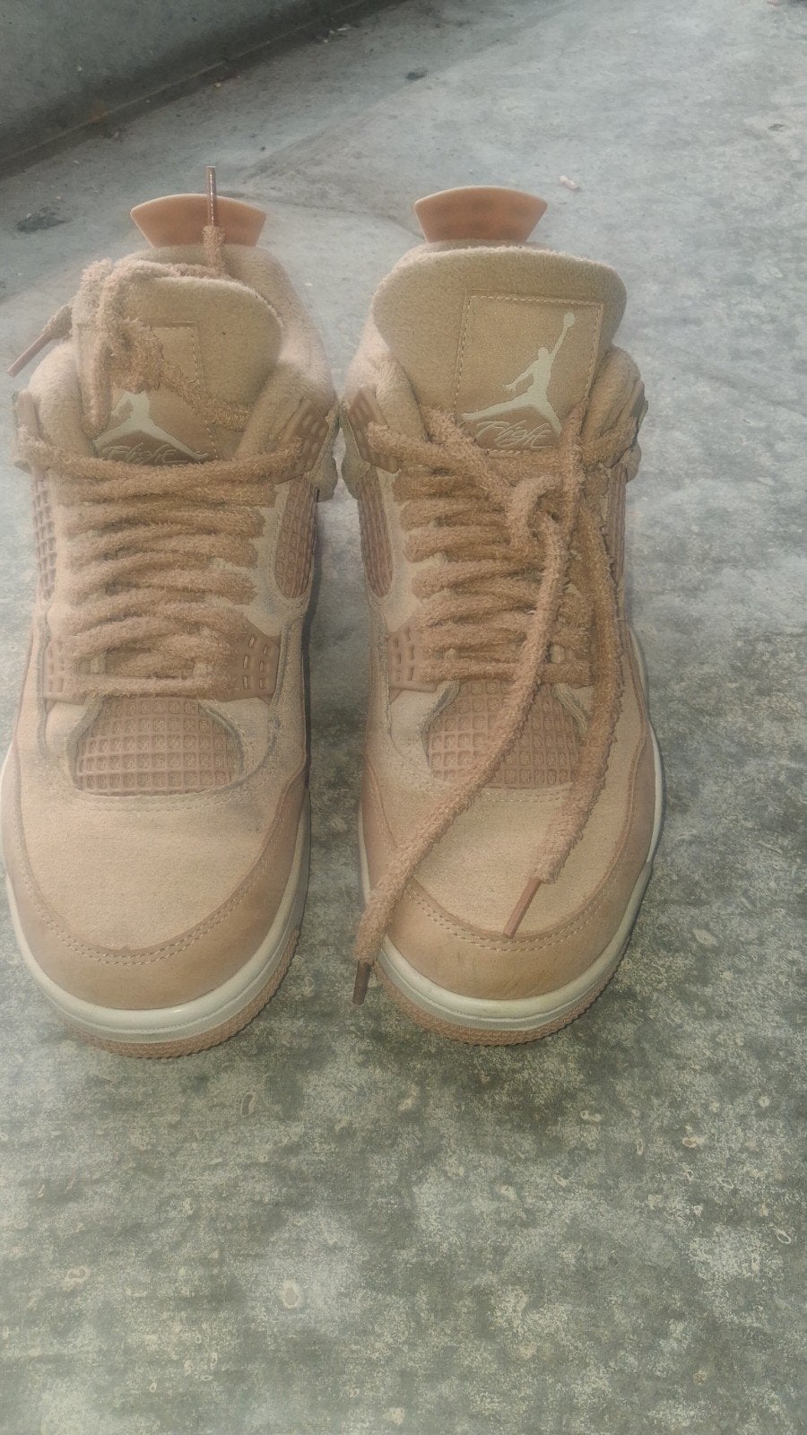 Jordan 4 Retro 'Mushroom' sneakers, Ophalen of Verzenden, Zo goed als nieuw, Overige kleuren