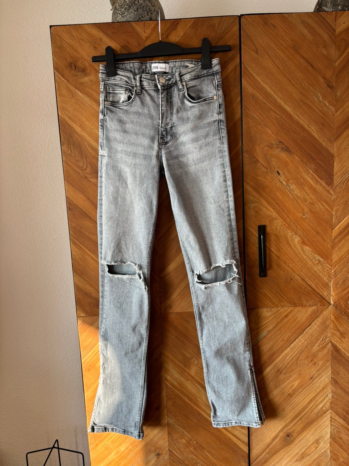 Grijze Jeans van Zara. Maat 36, Zara, Ophalen of Verzenden, W28 - W29 (confectie 36), Grijs