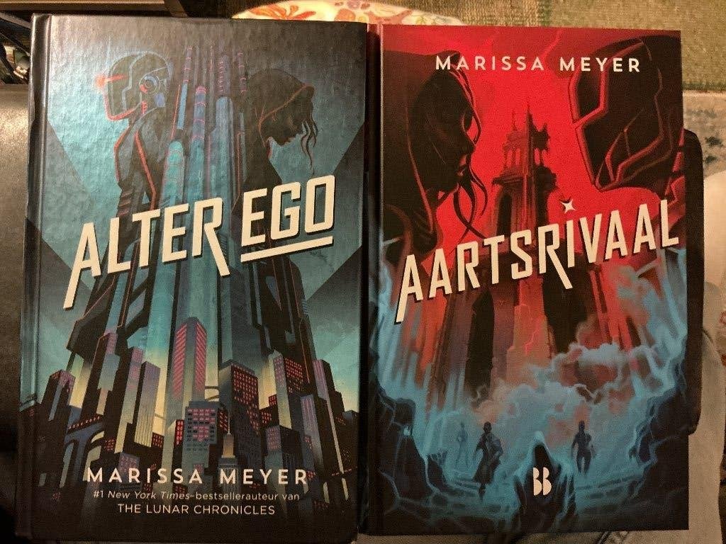Jeugd literatuur Alter ego, Ophalen of Verzenden, Zo goed als nieuw, Marissa Meyer, Fictie