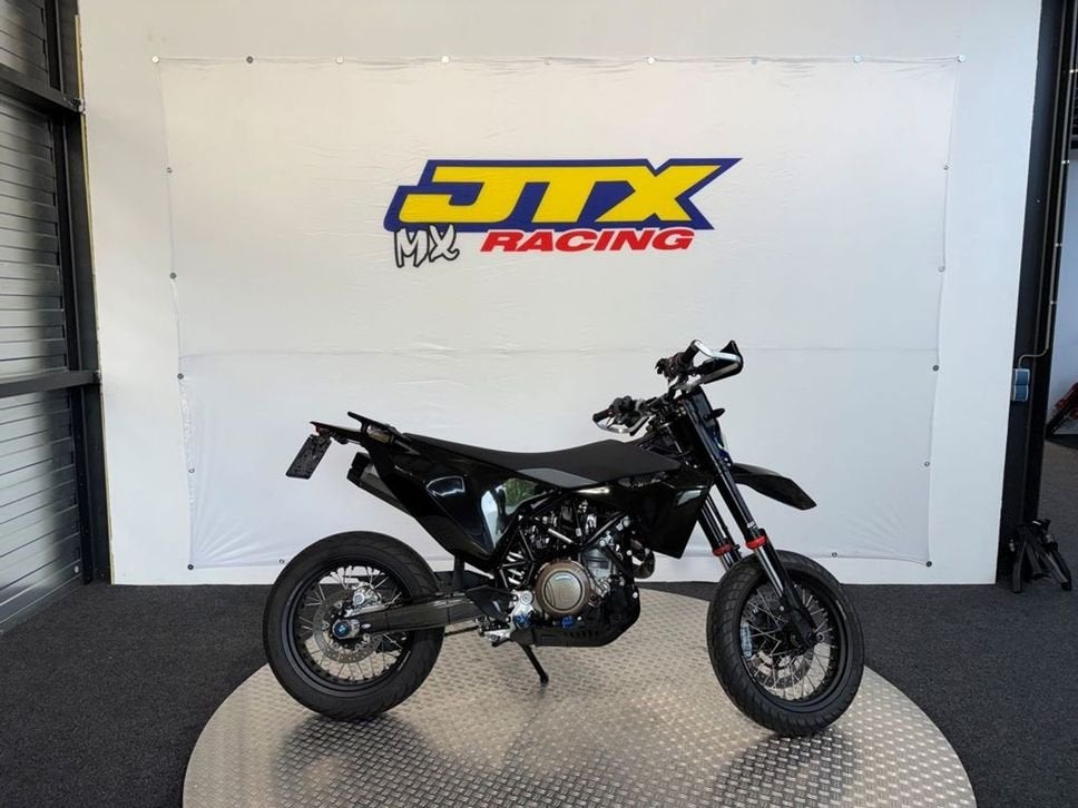 Husqvarna HUSQVARNA 701 SUPERMOTO, 693 cc, Motorrijbewijs A, Bedrijf, Onbekend