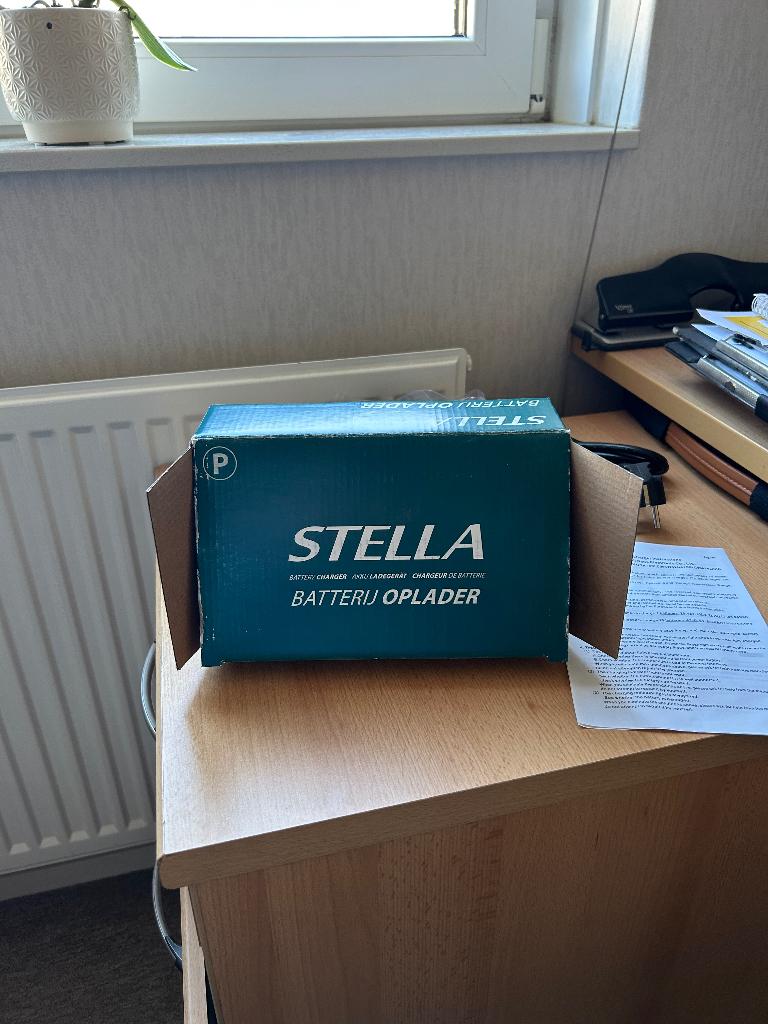 Stella fiets  batterij oplader P, Ophalen, Nieuw