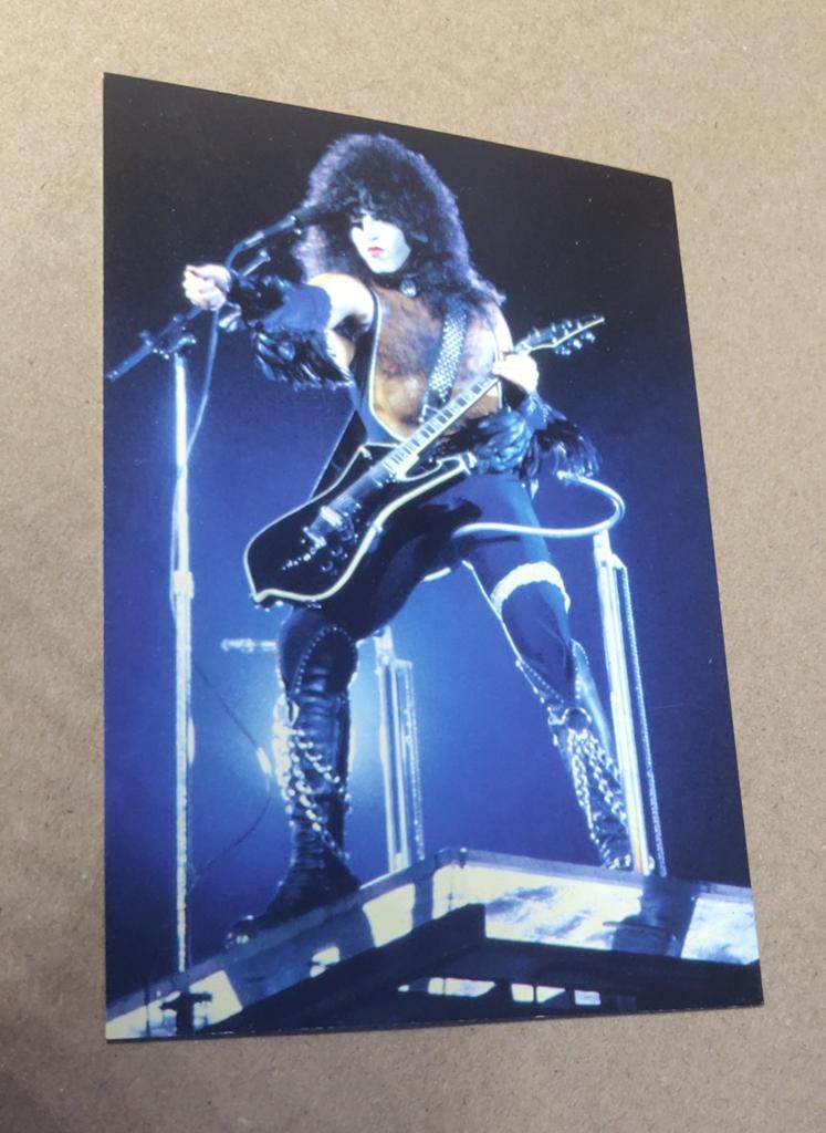 Kiss ansichtkaarten 3 euro per stuk, Verzamelen, Muziek, Artiesten en Beroemdheden, Ophalen of Verzenden, Zo goed als nieuw, Foto of Kaart