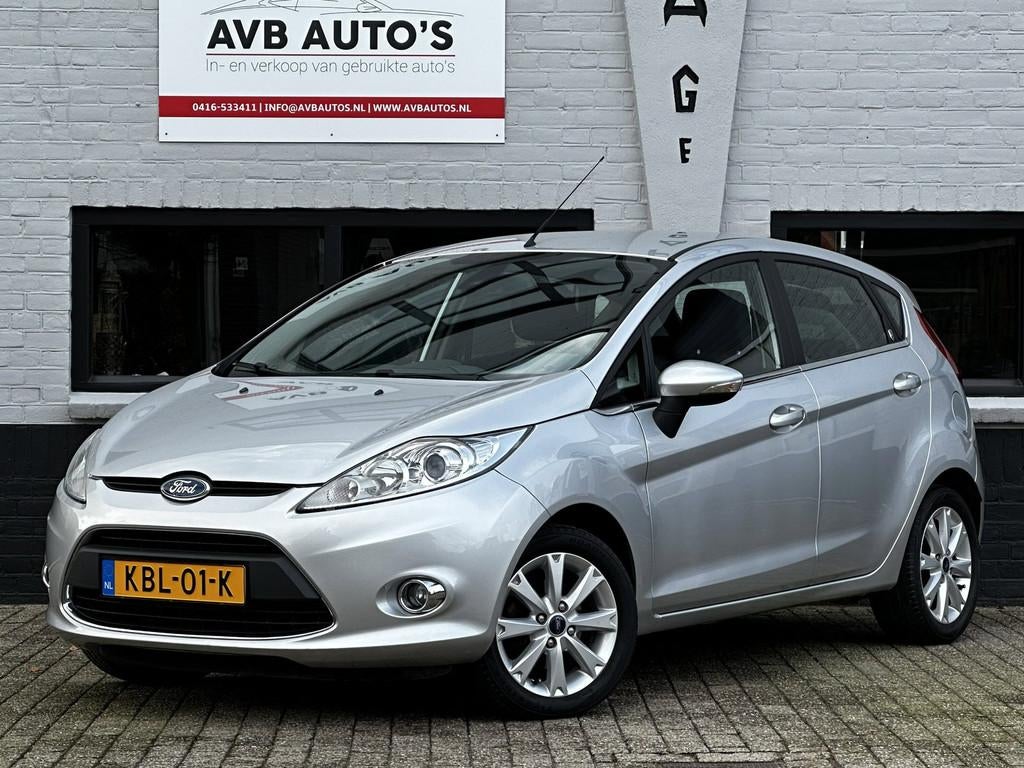 Ford Fiesta 1.4 Fiesta Ghia Airco, Auto's, Ford, Voorwielaandrijving, Stof, Gebruikt, Zwart