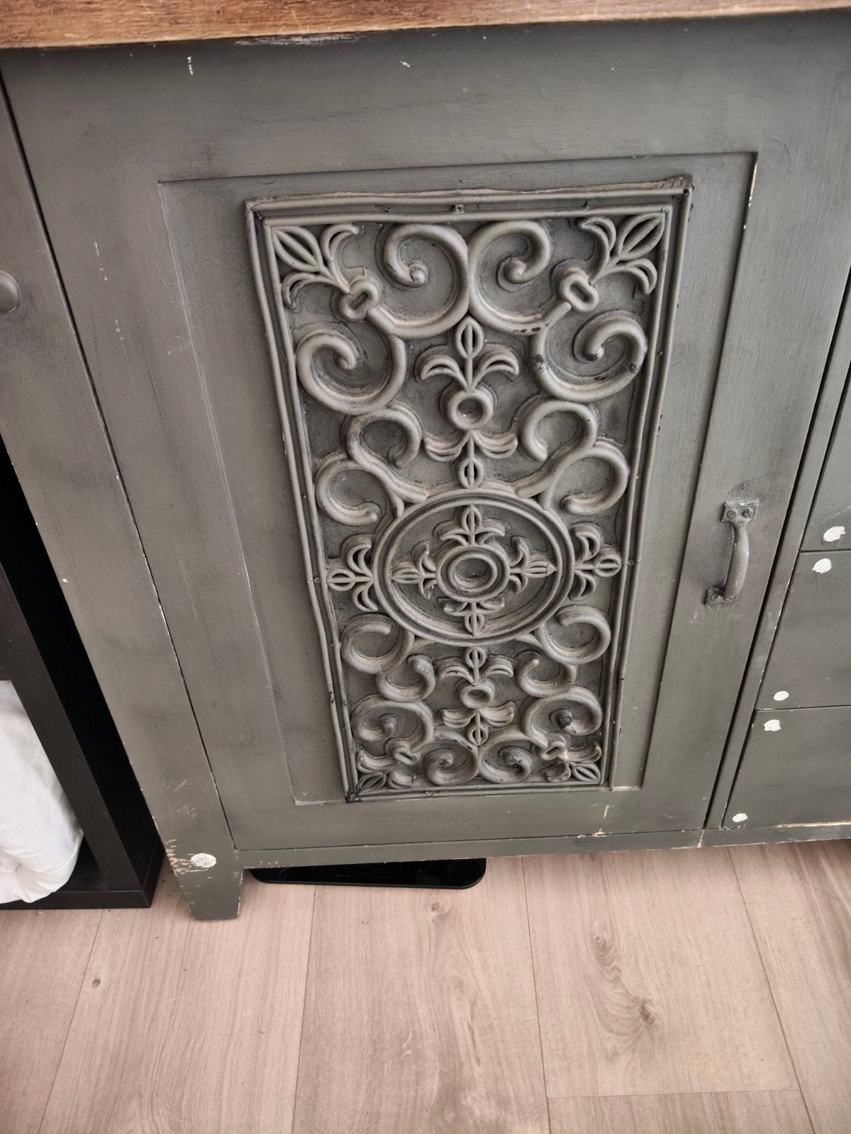 Geverfd dressoir, Huis en Inrichting, Kasten | Dressoirs, Ophalen, Gebruikt, 25 tot 50 cm