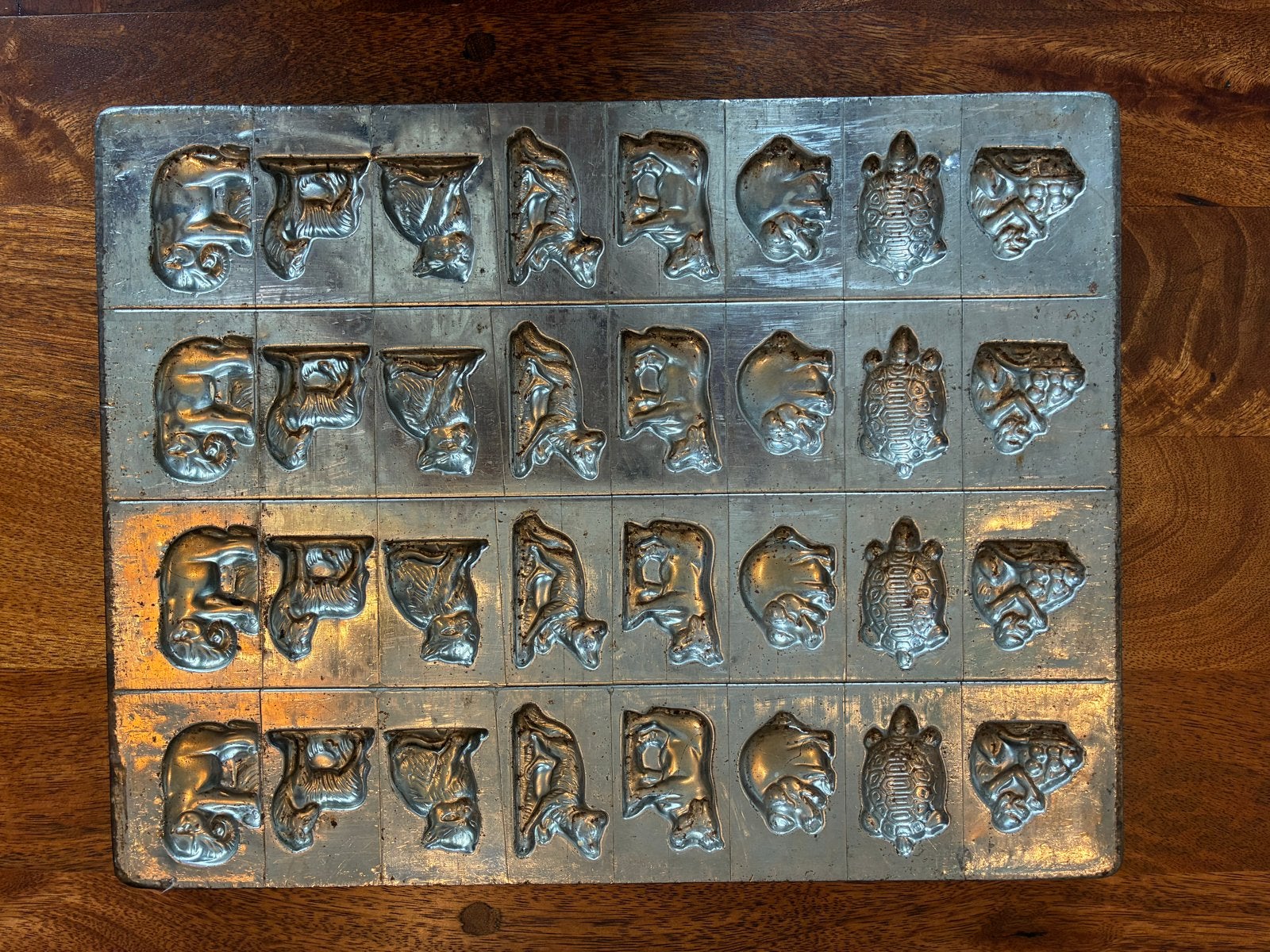Antieke chocoladevorm, Ophalen