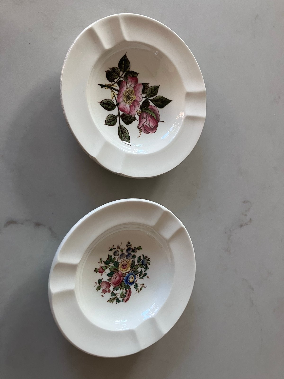 Twee Wedgwood asbakken: Briar Rose en Conway, Ophalen of Verzenden