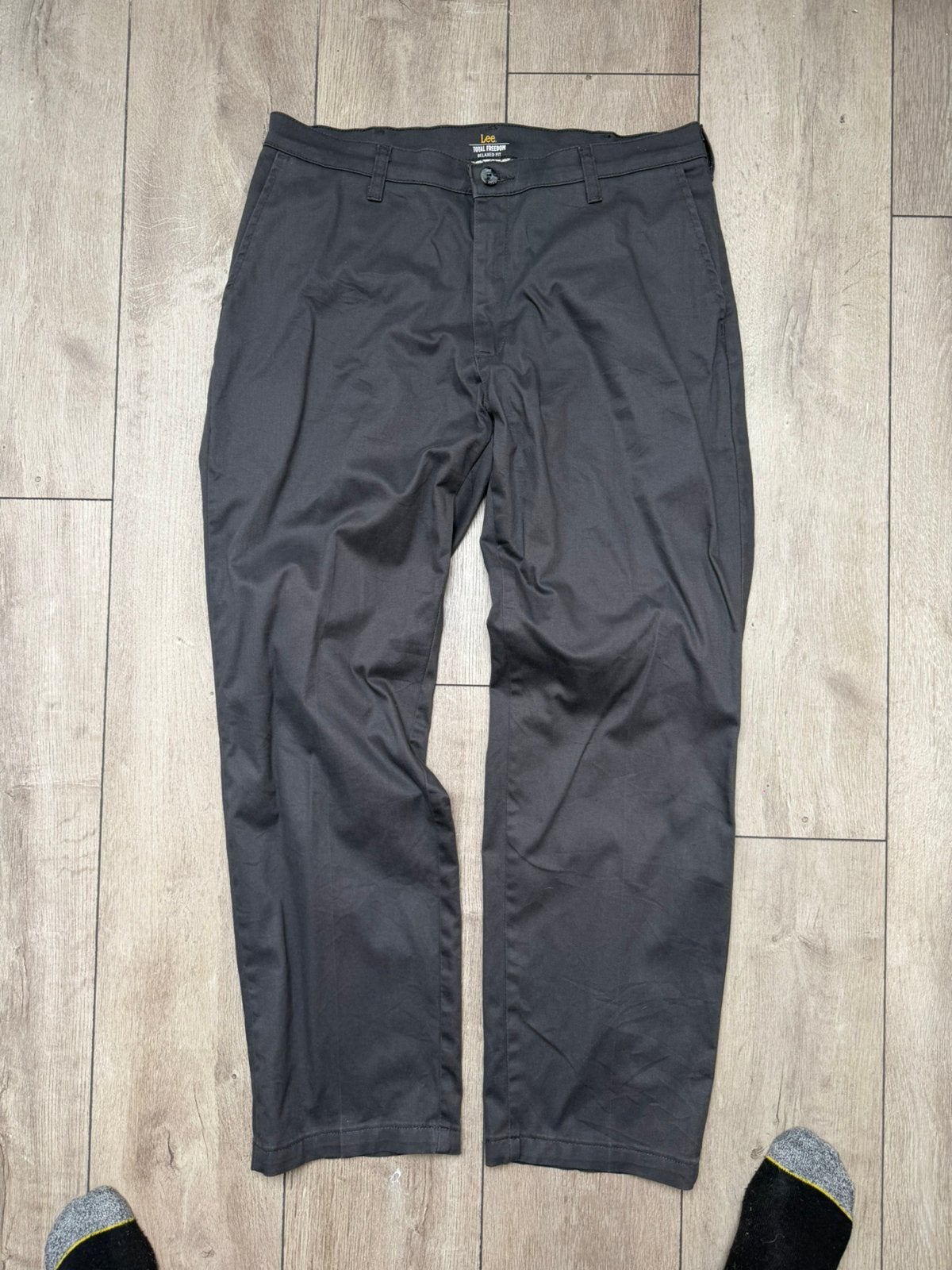Lee Total Freedom Relaxed Fit Broek Donkergrijs, Ophalen of Verzenden, Zo goed als nieuw, Grijs