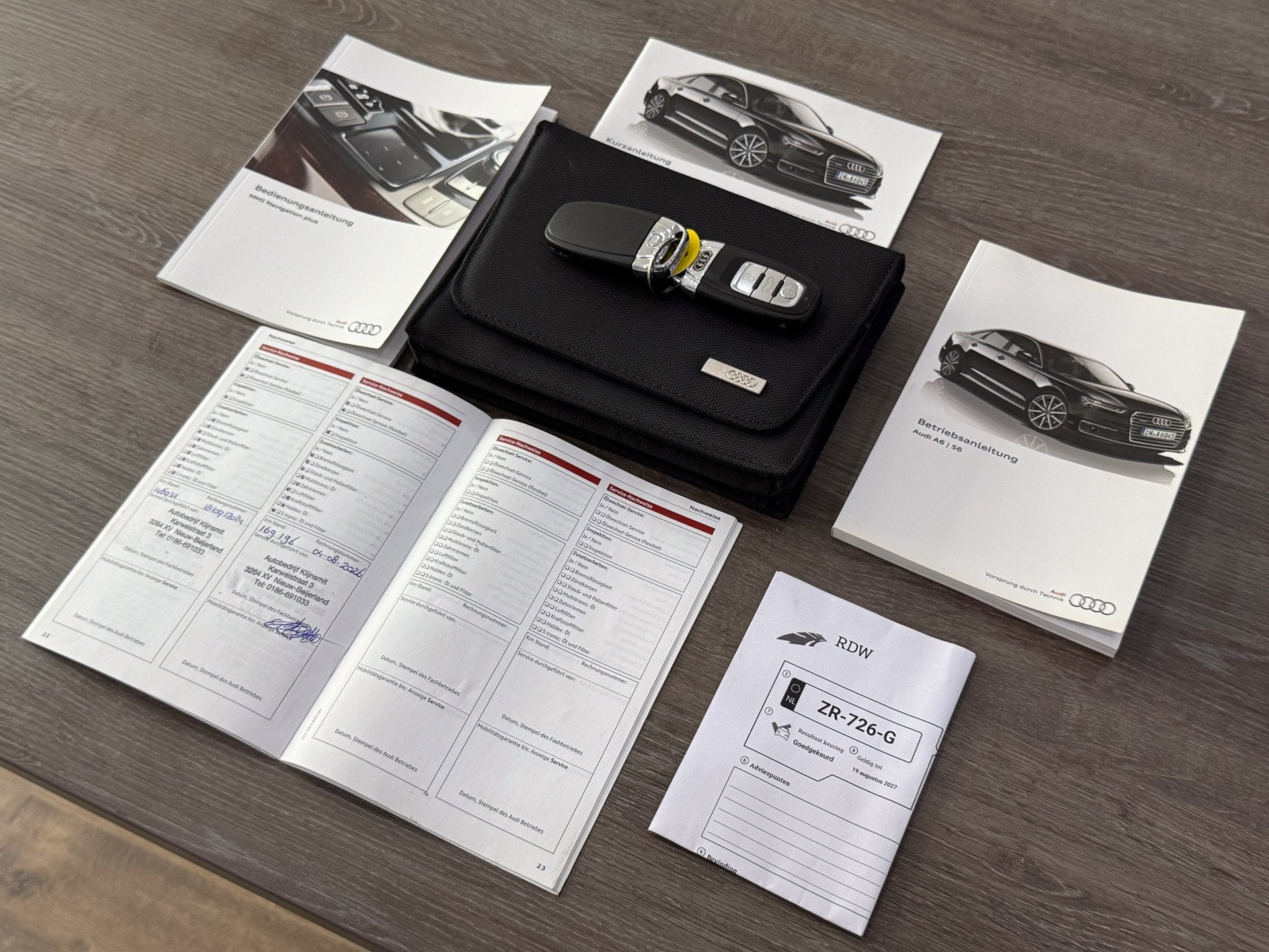 Audi A6 Avant 1.8 TFSI Premium Edition AUT 190 PK PANO/CAMER, Dealer onderhouden, Stof, Automatische klimaatregeling, Zwart
