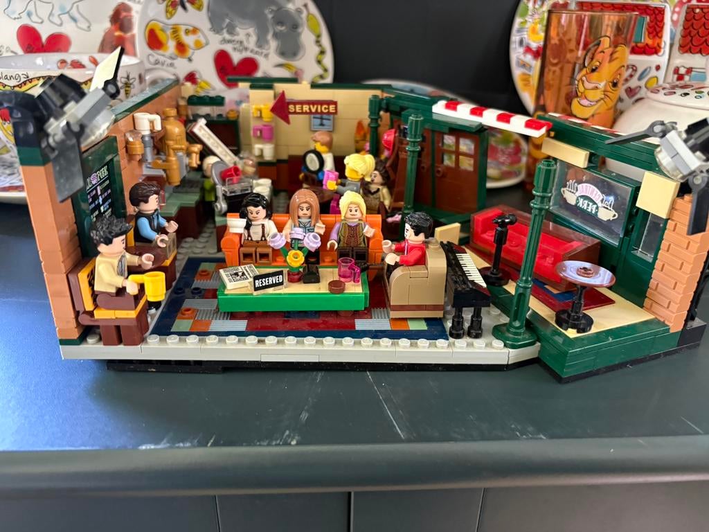 Lego Ideas Friends Central Perk en appartementen, Ophalen, Zo goed als nieuw