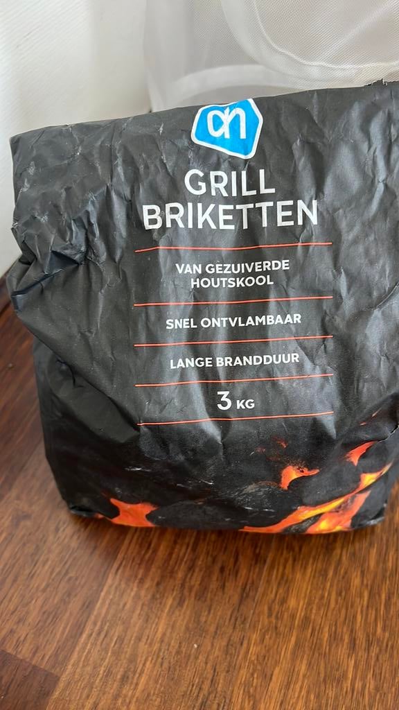 Grill brikerten, Ophalen, Nieuw