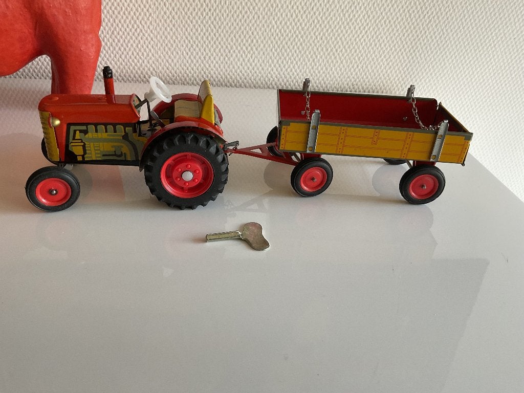 Blikken tractor kovap zetor opwindbaar met sleutel jaren 70, Ophalen of Verzenden, Zo goed als nieuw