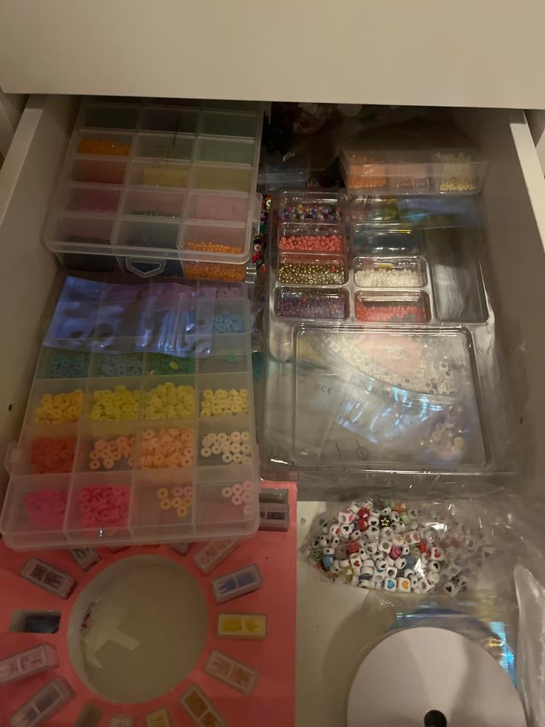 Kralen en sieraden maken set. Dingen apart kopen kan ook🫶🏻, Ophalen, Gebruikt, Kraal