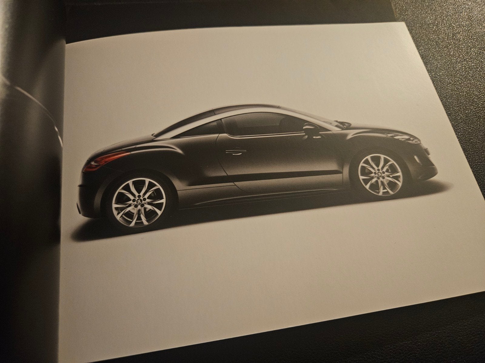 Brochure Peugeot RCZ, Ophalen of Verzenden, Zo goed als nieuw, Peugeot