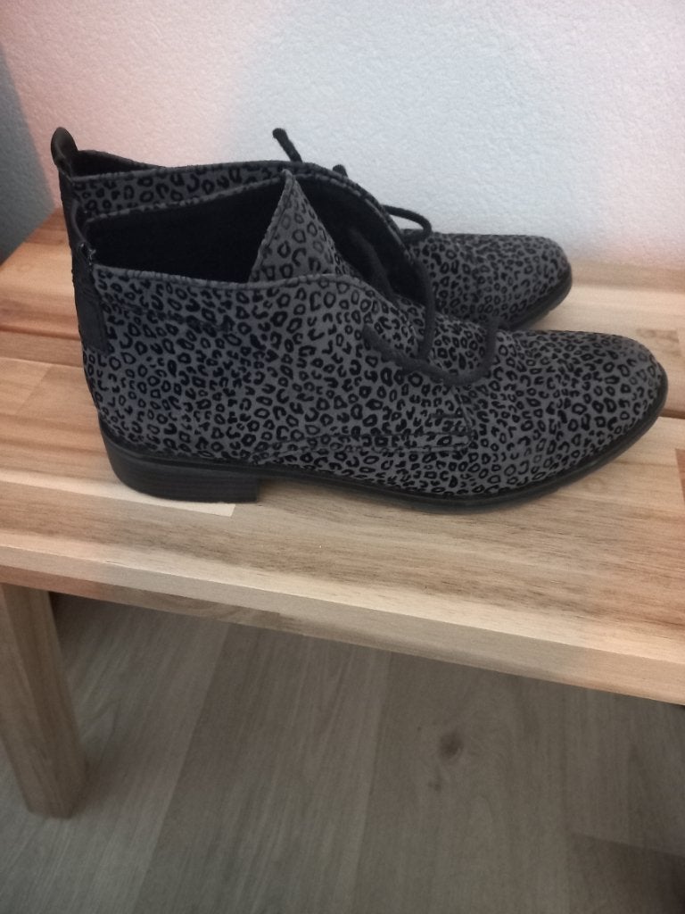Dames schoenen, Ophalen of Verzenden, Gedragen, Zwart, Overige typen