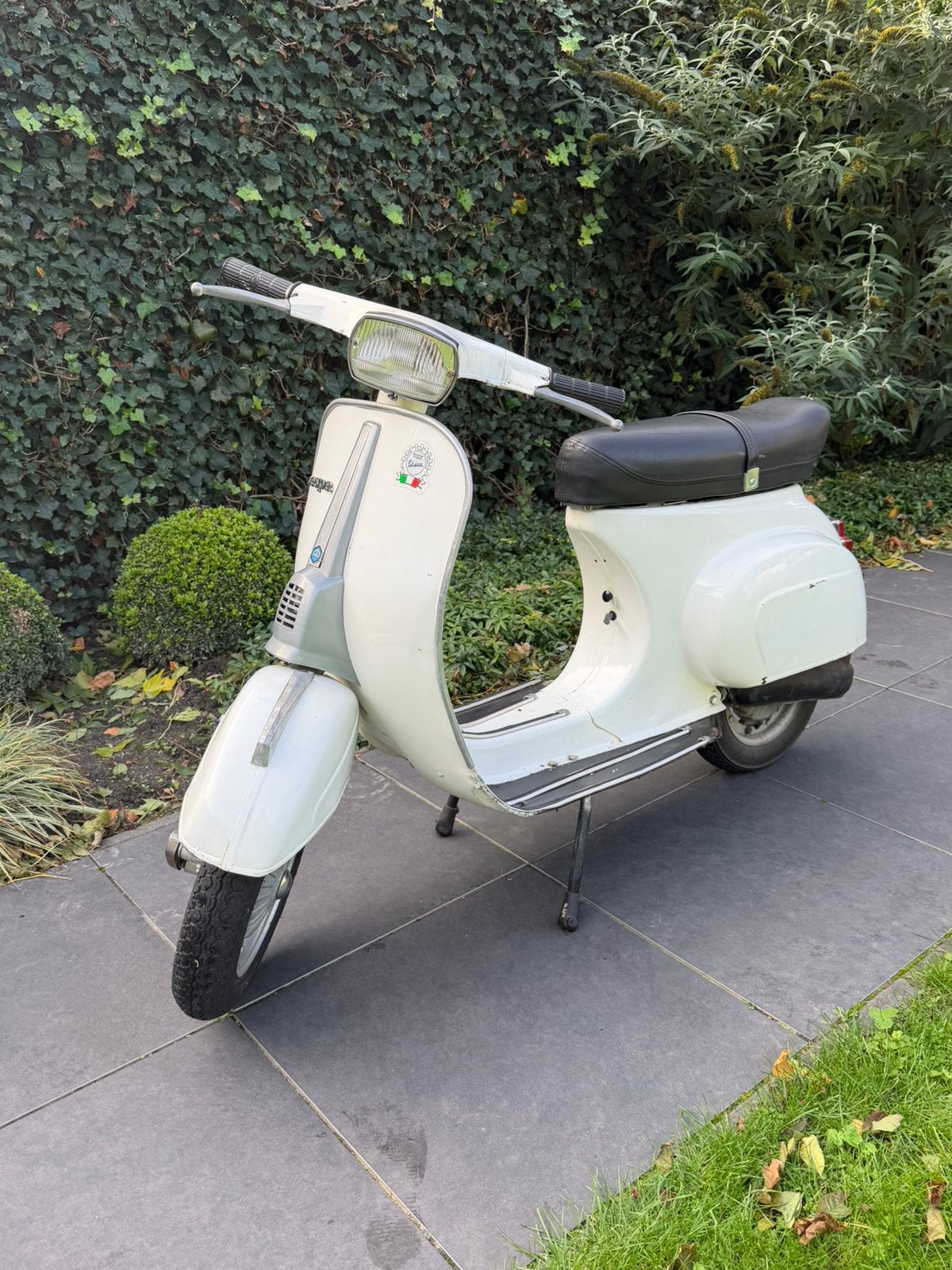 Vespa V50 SPECIAL BJ 1973 op Geel kenteken, Ophalen, Zo goed als nieuw, Benzine, Vespa