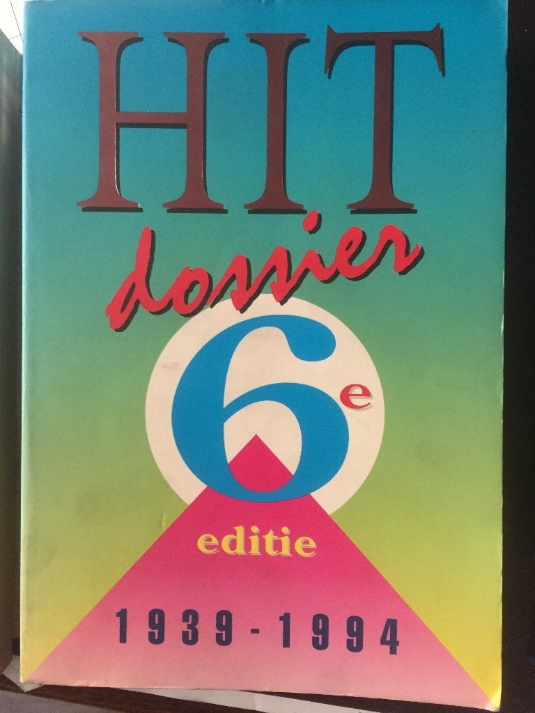 Hitdossier 6 1939-1994 in goede staat, Boeken, Ophalen of Verzenden, Zo goed als nieuw, Algemeen