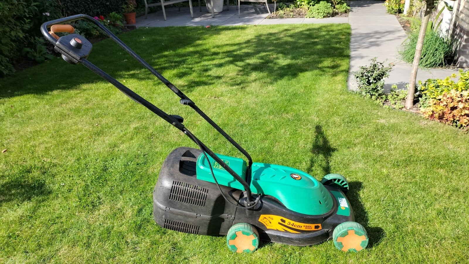 Electrische grasmaaier, Tuin en Terras, Ophalen, Gebruikt, 30 t/m 39 cm