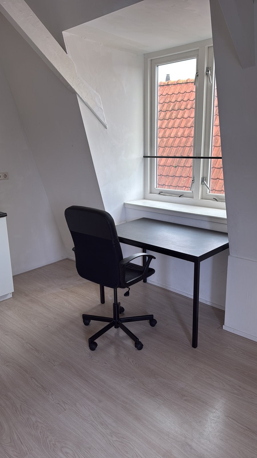 Ikea Desk and Office Chair Set – Good Condition, Ophalen, Zo goed als nieuw