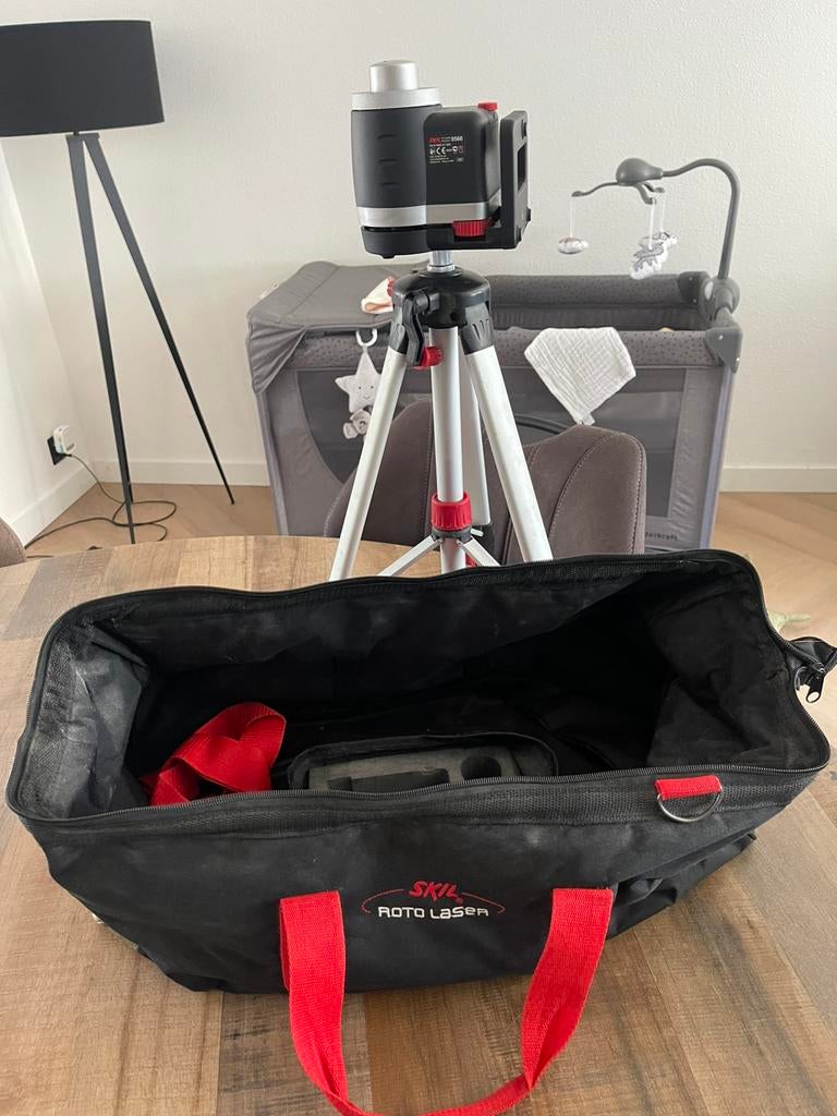 Skil Laser met standaard, Ophalen of Verzenden, Zo goed als nieuw
