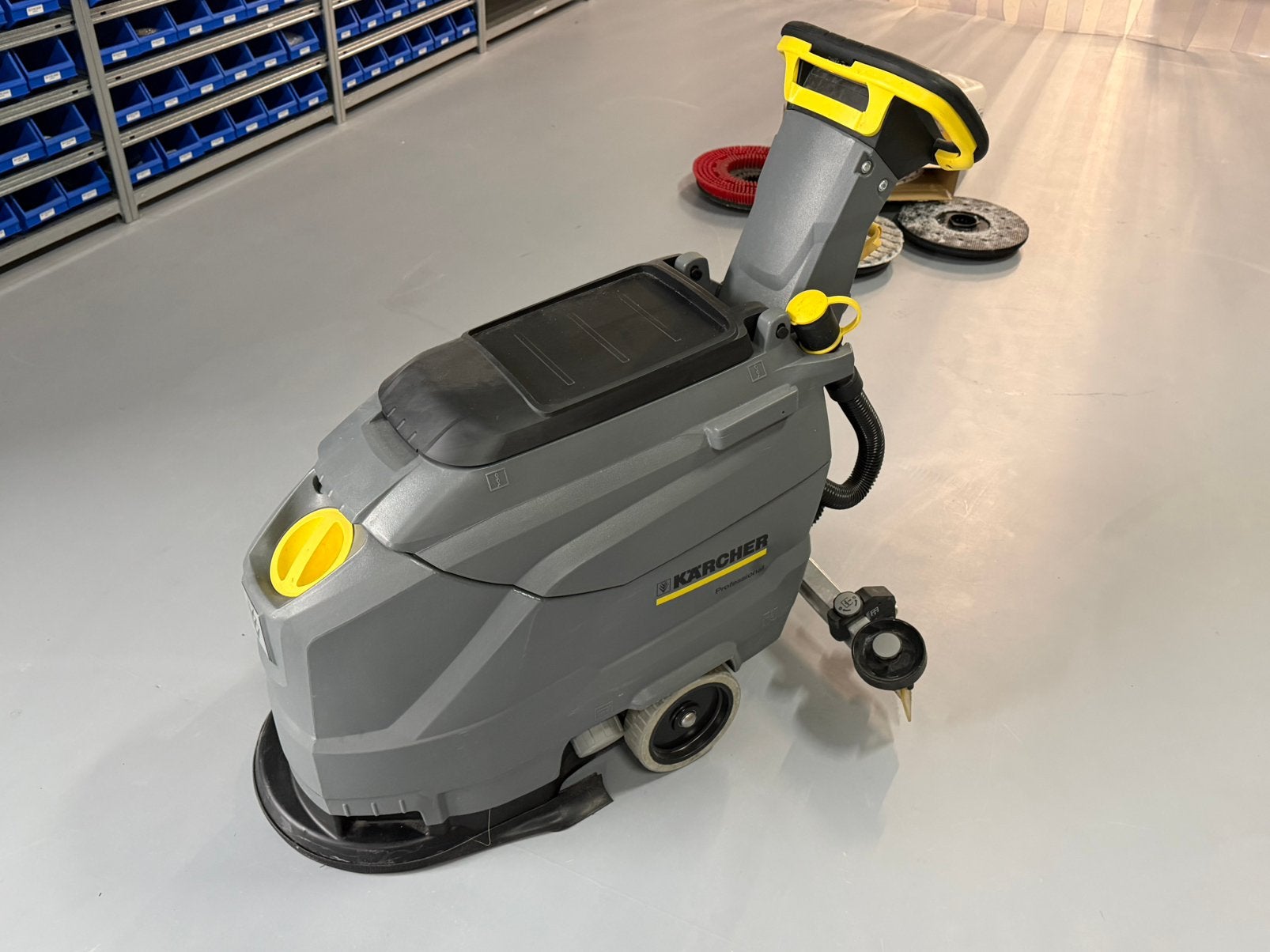 Karcher BD43/25 schrobzuigmachine, Ophalen, Zo goed als nieuw