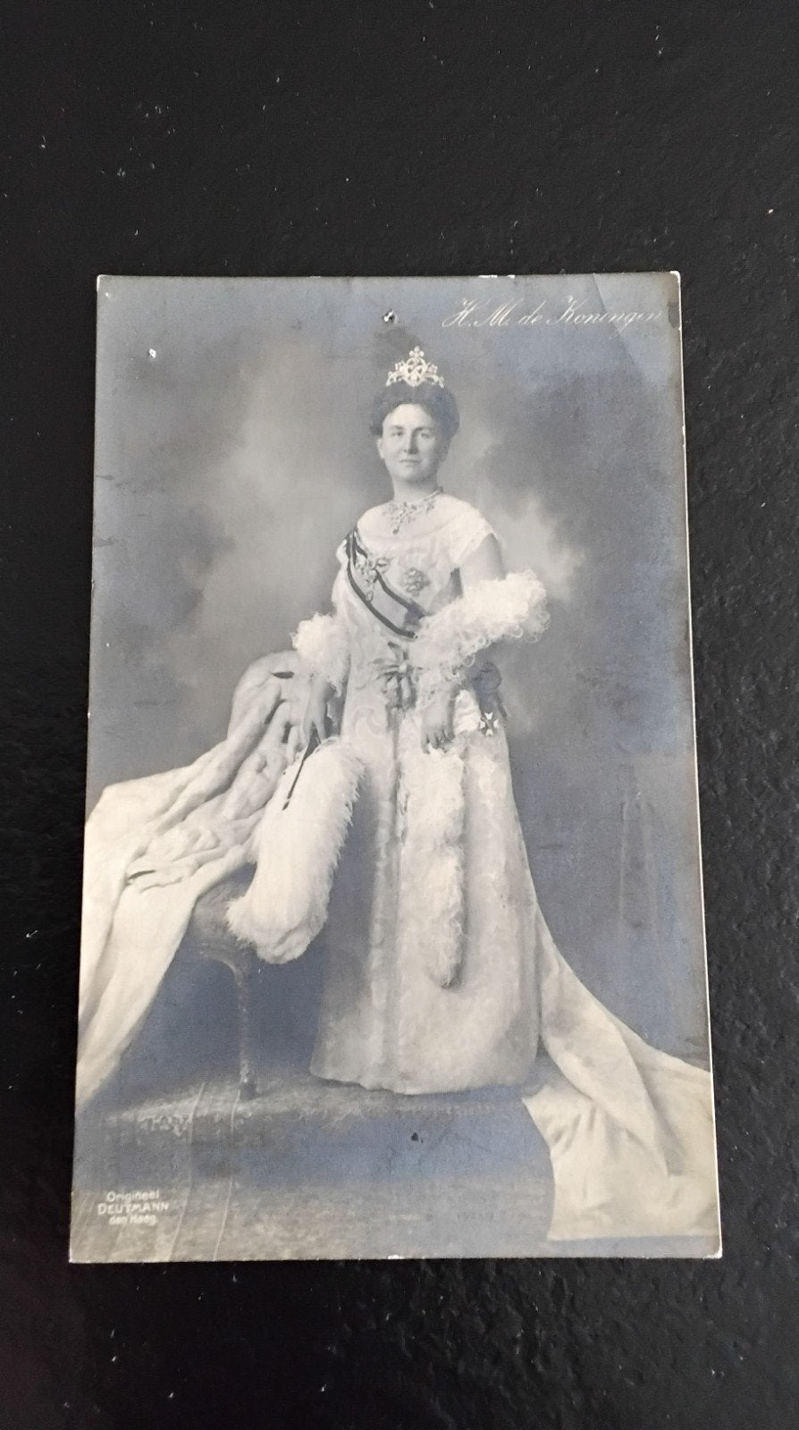 Oude statiefoto Koningin Wilhelmina - H.M. de Koningin, Ophalen of Verzenden