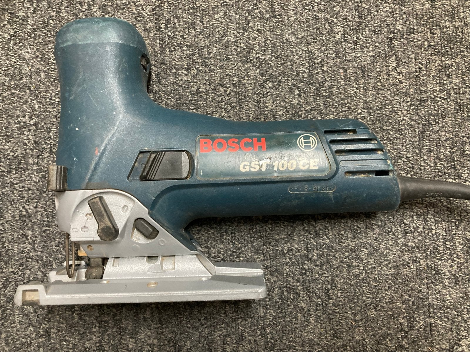 Bosch Professional GST 100 CE Decoupeerzaag, Doe-het-zelf en Verbouw, Gereedschap | Zaagmachines, Gebruikt, Decoupeerzaag, 600 tot 1200 watt