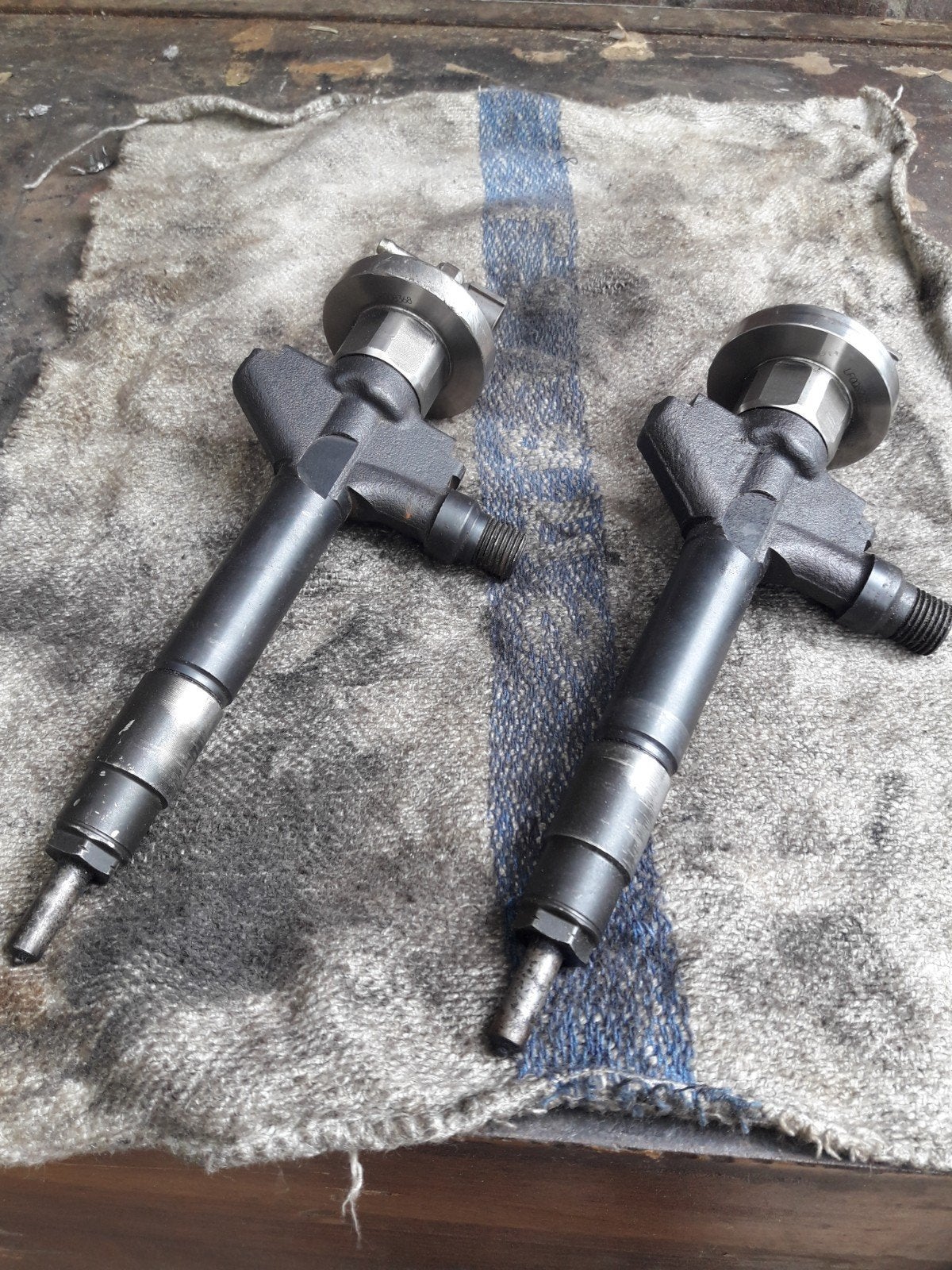 Mazda 6 2.0 injector verstuiver denso 13h50b mpv denso 5870, Ophalen of Verzenden