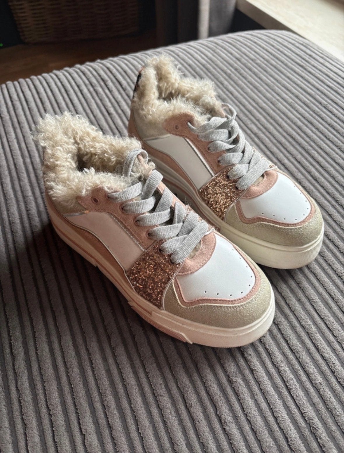 Liu Jo sneakers maat 38 - Zo goed als nieuw, Kleding | Dames, Wit, Ophalen of Verzenden, Sneakers of Gympen, Zo goed als nieuw