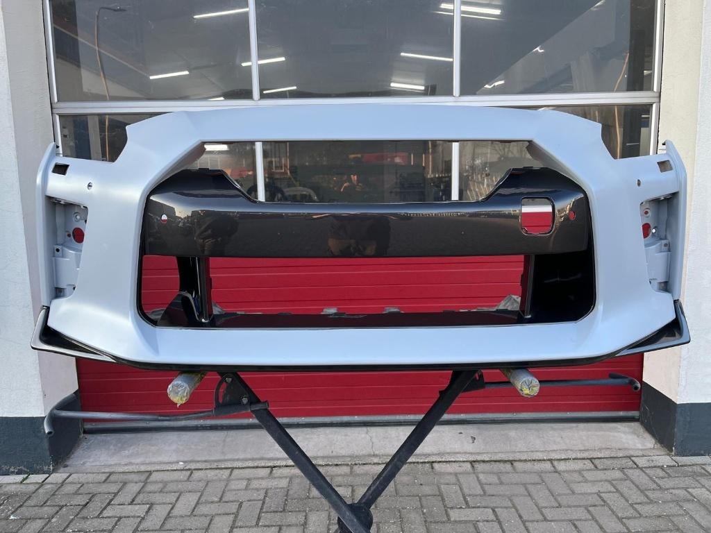 Nissan GTR Voorbumper met front splitter, Auto-onderdelen, Carrosserie en Plaatwerk, Ophalen, Gereviseerd, Nissan, Bumper