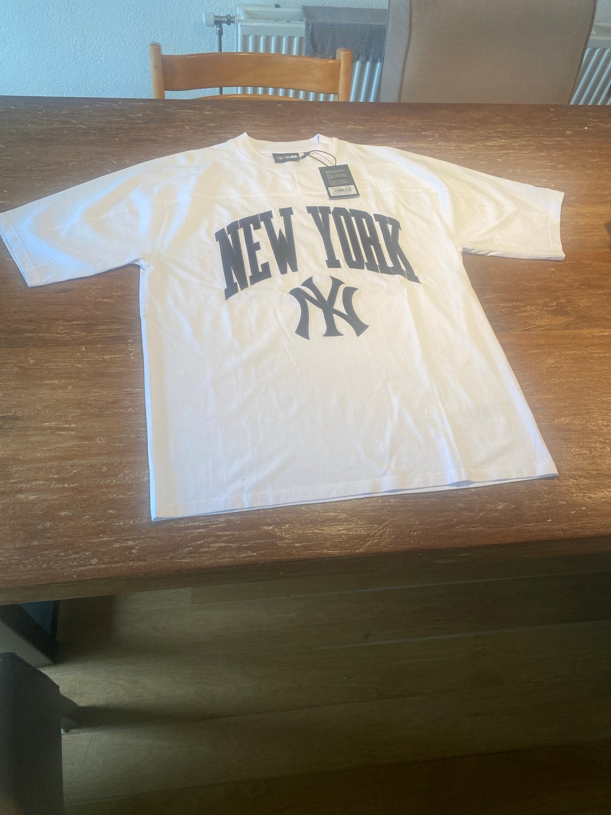 New Era New York Yankees T-shirt - Maat M, Ophalen of Verzenden, Nieuw, Maat 48/50 (M), Wit