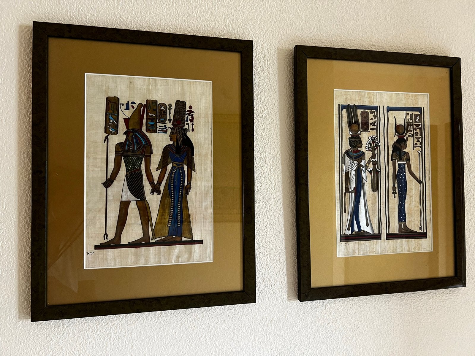 Set van 2 ingelijste Egyptische papyrus schilderijen, Antiek en Kunst, Kunst | Schilderijen | Klassiek, Ophalen, Klassiek, Overige onderwerpen