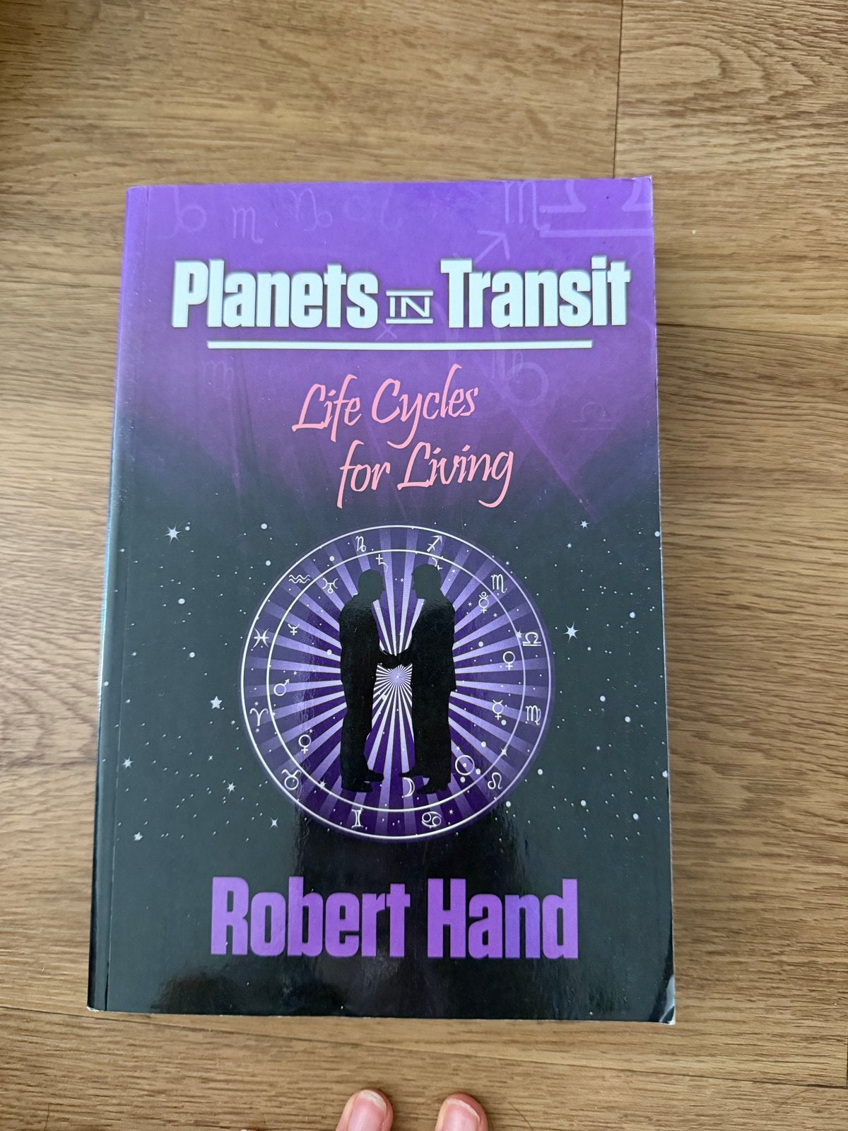 Planets in Transit: Life cycles for living - Robert Hand, Boeken, Ophalen of Verzenden, Zo goed als nieuw, Astrologie, Achtergrond en Informatie