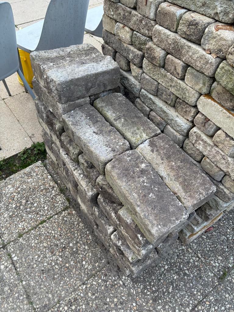 38 gebruikte stenen 30x14x10 cm, Tuin en Terras, Ophalen, Gebruikt, Klinkers, Natuursteen