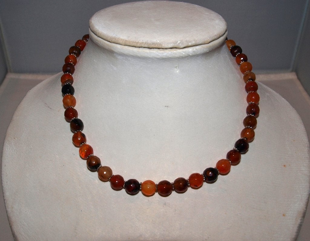 Prachtige ketting met oranje/bruine kralen, Ophalen of Verzenden, Nieuw, Overige kleuren, Overige materialen