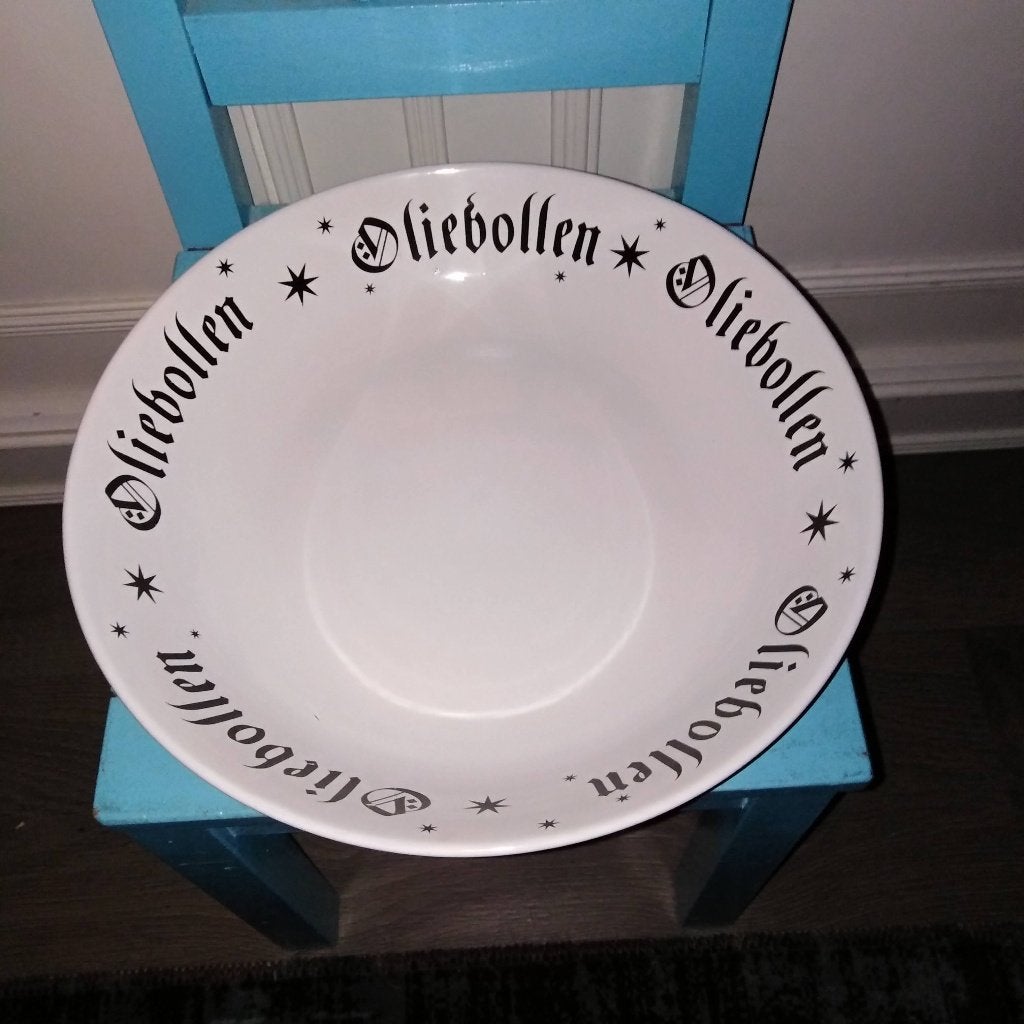 Oliebollen schaal met zwarte letters 28 cm doorsnee, Ophalen, Gebruikt, Schaal of Schalen, Overige stijlen