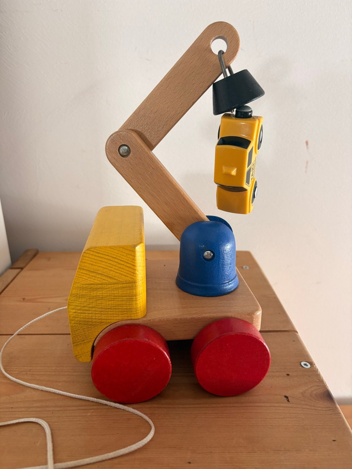 Houten takelwagen met taxi - Duw- of Trekspeelgoed, Ophalen of Verzenden, Gebruikt, Duw- of Trekspeelgoed