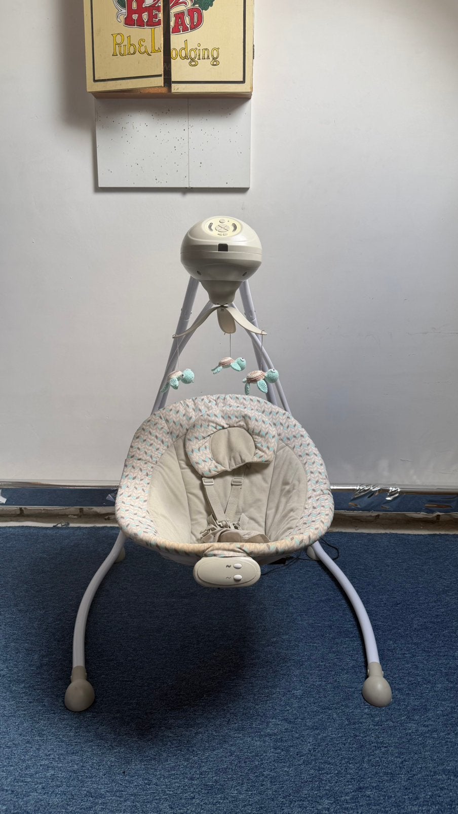 Bertonne SG-302 Babyschommel met trilfunctie & muziek, Kinderen en Baby's, Wipstoeltjes, Ophalen, Gebruikt