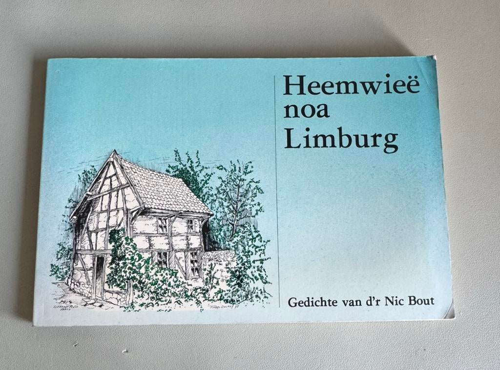 Boek Heemwieë noa Limburg, Ophalen of Verzenden, Zo goed als nieuw, Overige onderwerpen