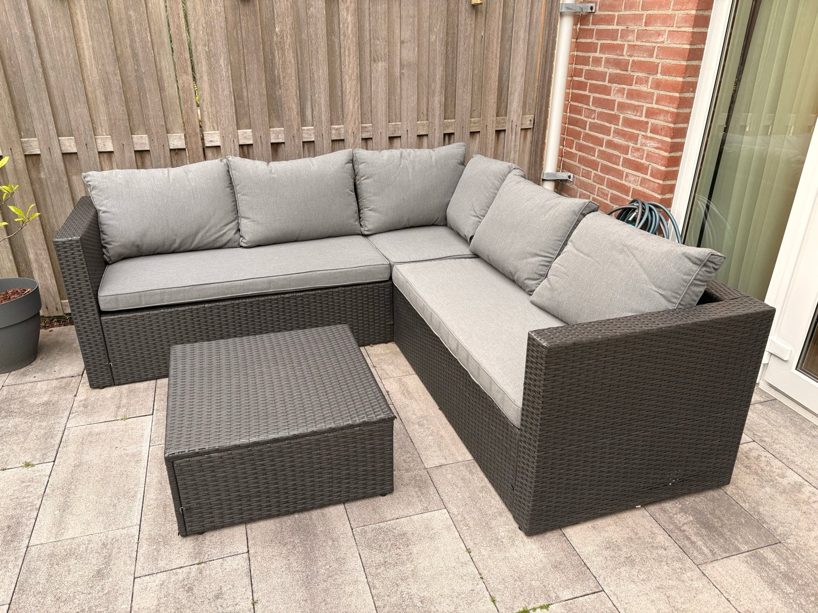 Loungebank met opbergbox, Ophalen, 4 zitplaatsen, Zo goed als nieuw, Loungeset