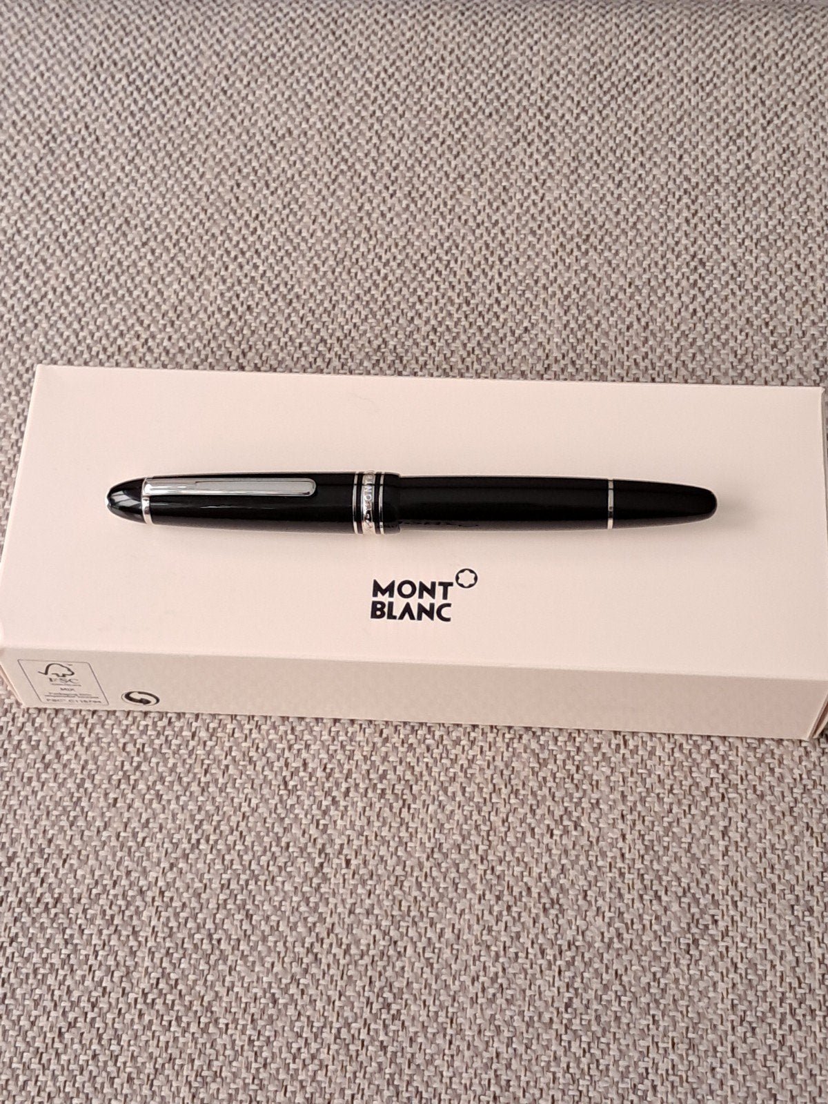 Montblanc Meisterstück Platinum Plated LeGrand Rollerbal, Verzamelen, Pennenverzamelingen, Overige typen, Met doosje, Ophalen of Verzenden
