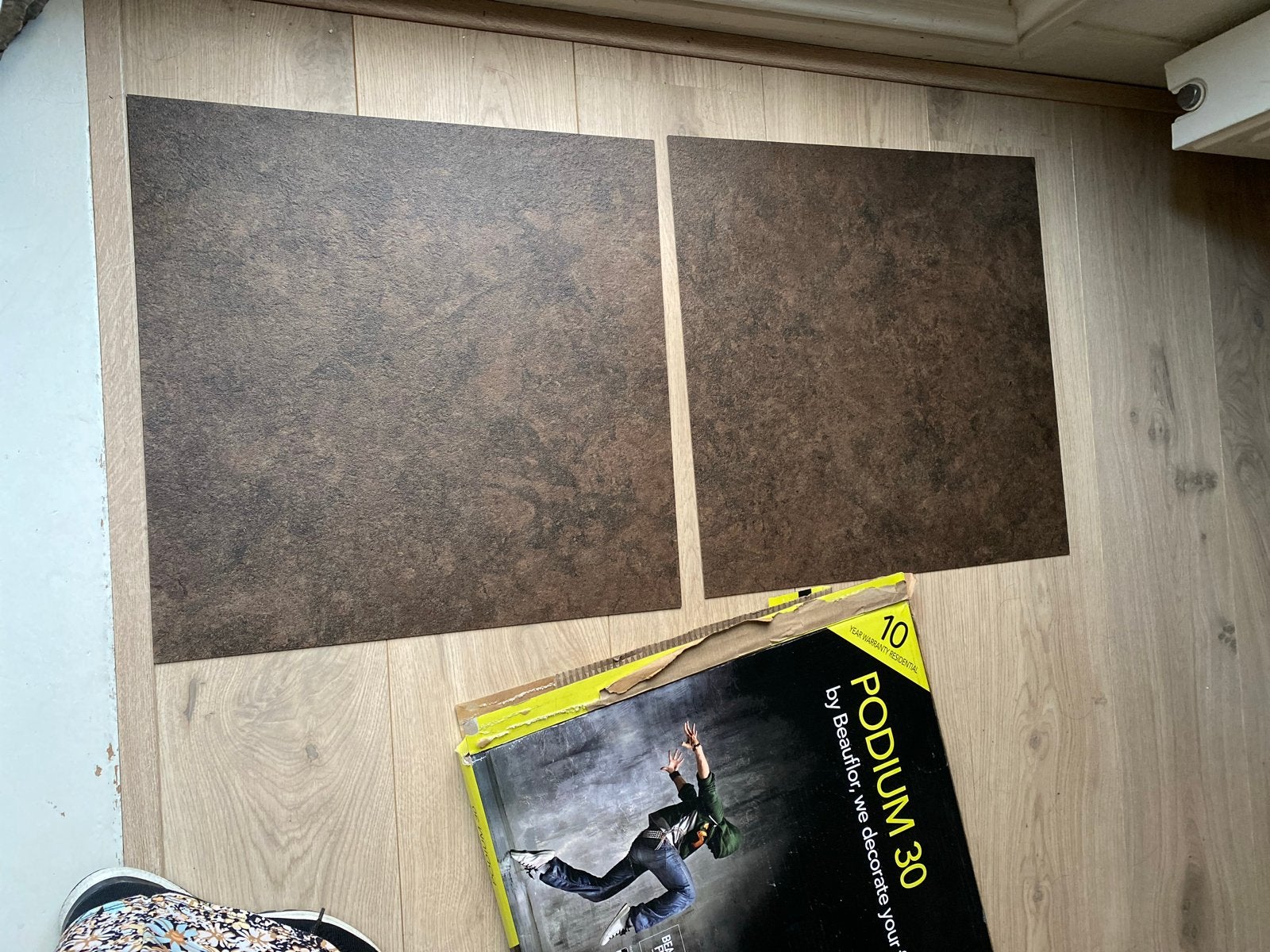 Nieuwe PODIUM30 Vinyl Tegels - Vermont Slate Brown 039, Ophalen, 50 tot 150 cm, Overige typen, Nieuw