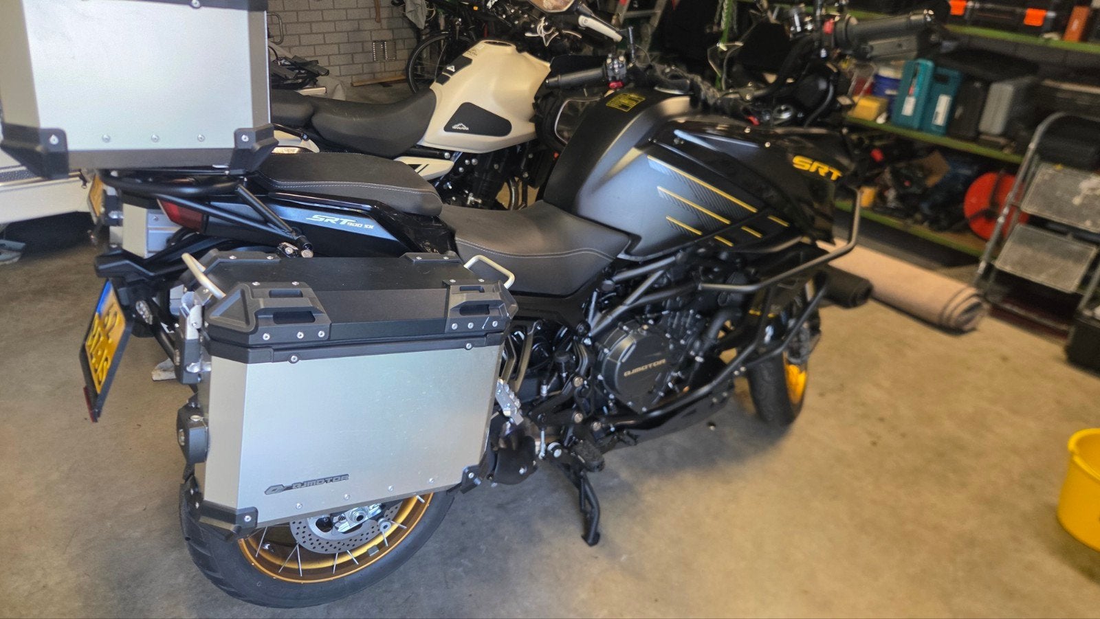 Qj SRT900 Touring