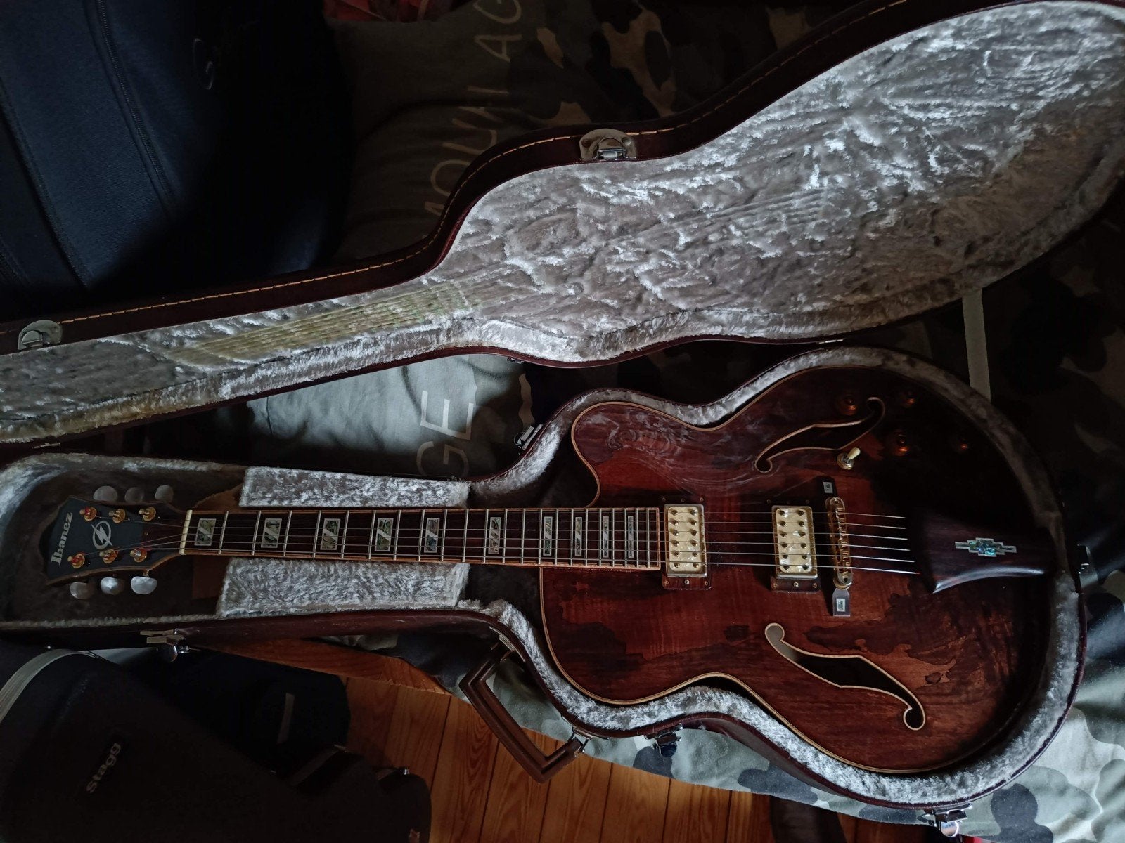 Ibanez Artcore Custom Hollow Body Gitaar met Koffer, Ophalen of Verzenden, Zo goed als nieuw, Overige typen, Met koffer