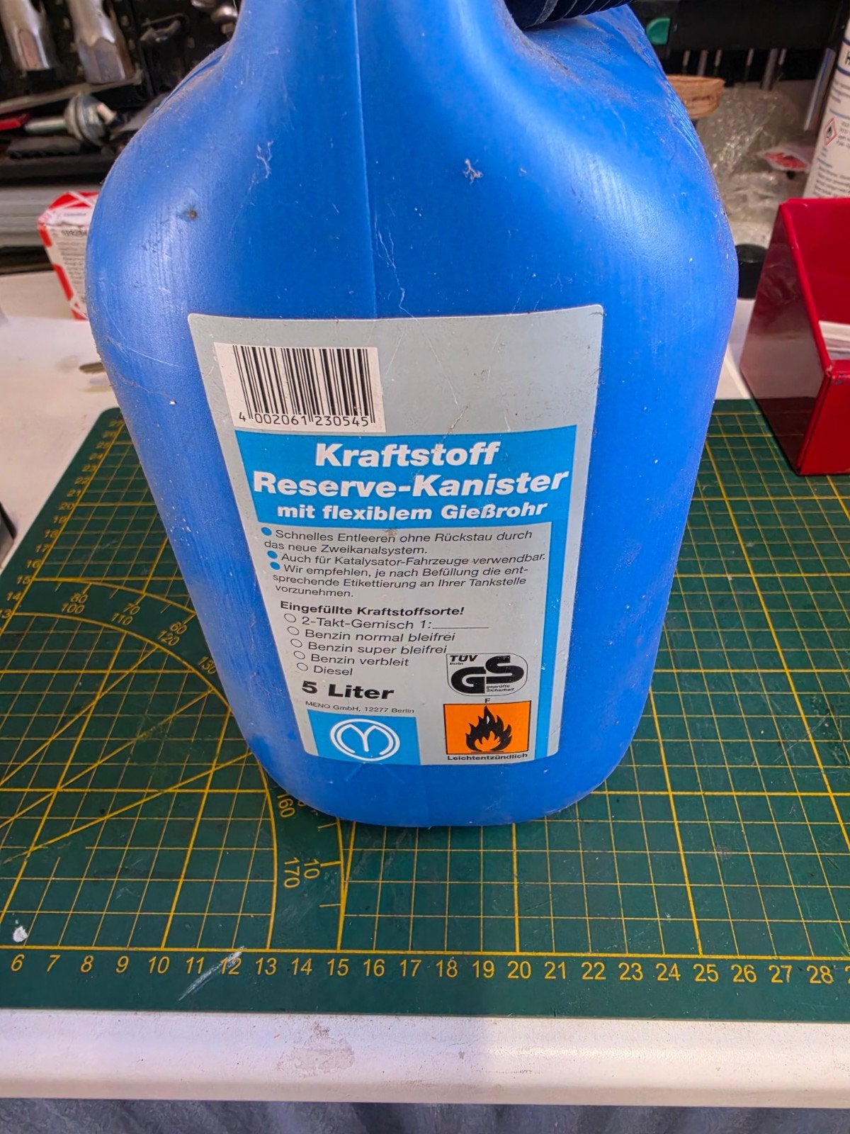 VW Reserve-Jerrycan 5 Liter - Benzine/Diesel, Ophalen of Verzenden, Nieuw