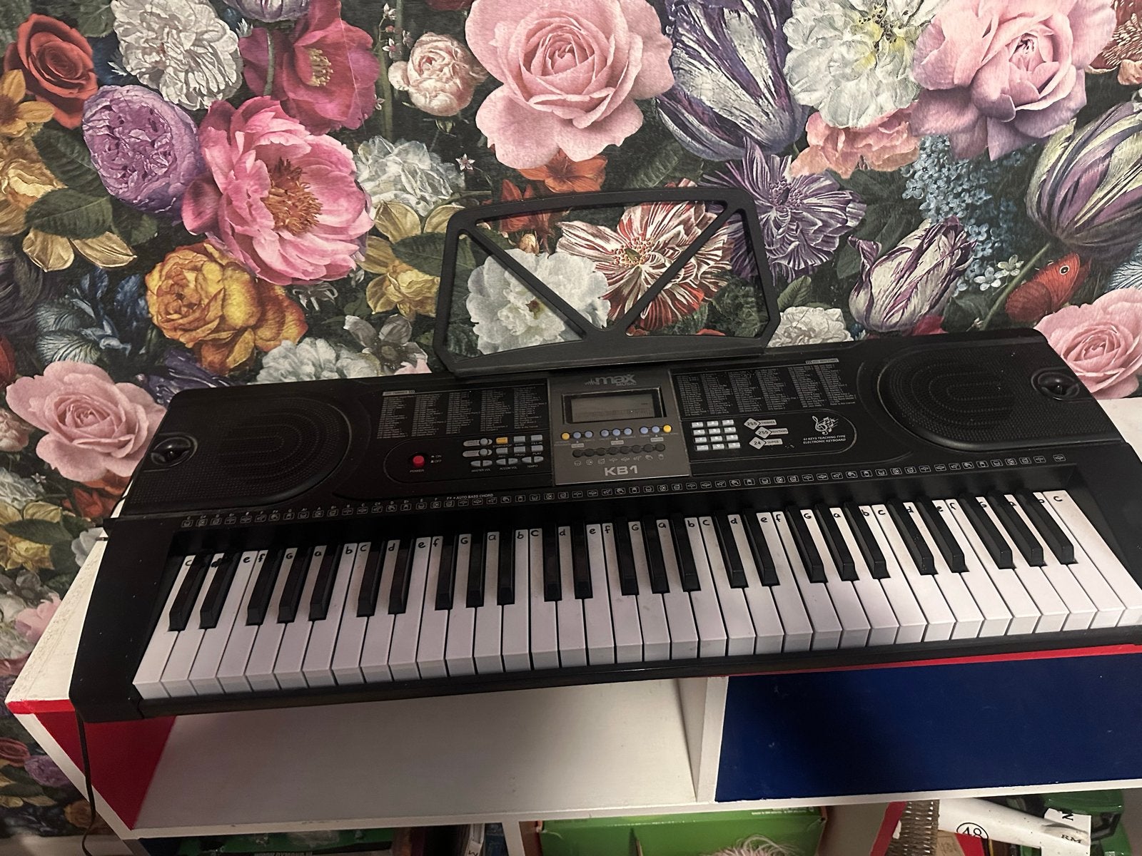 Max Music KB1 Keyboard met 61 toetsen, Muziek en Instrumenten, Keyboards, Overige merken, Ophalen of Verzenden, Met standaard
