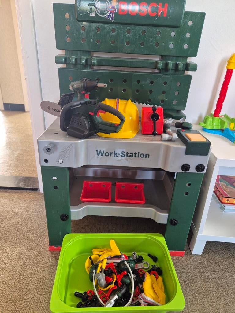 Bosch speelgoed werkbank, Kinderen en Baby's, Speelgoed | Speeltafels, Ophalen, Gebruikt